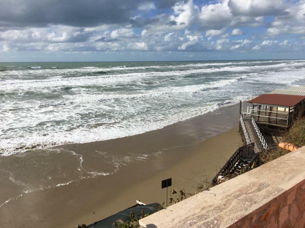Anzio A Picco Sul Mare! 아파트 외부 사진